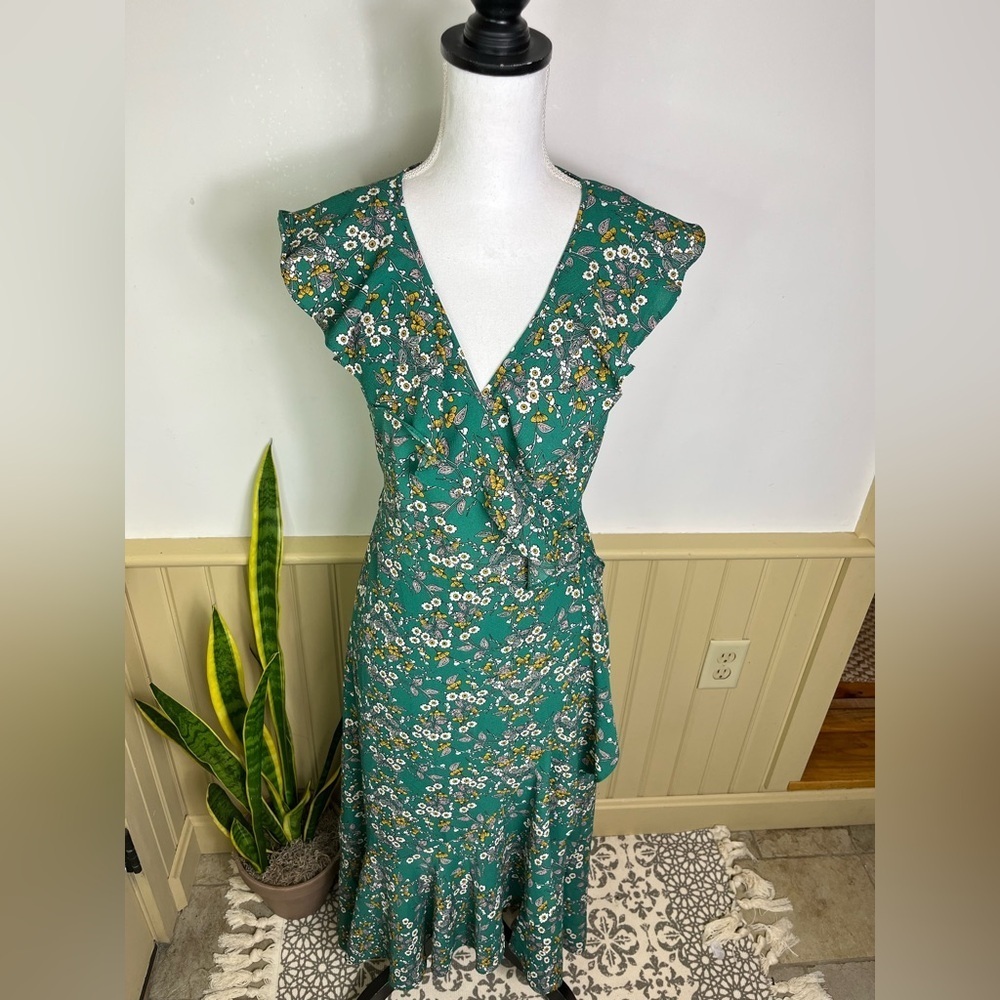 Max Studio Green Floral Wrap Midi Dress S Ruffle Cottagecore Boho Romantic Fairy